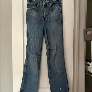Good American Flare Jeans in Washed Blue